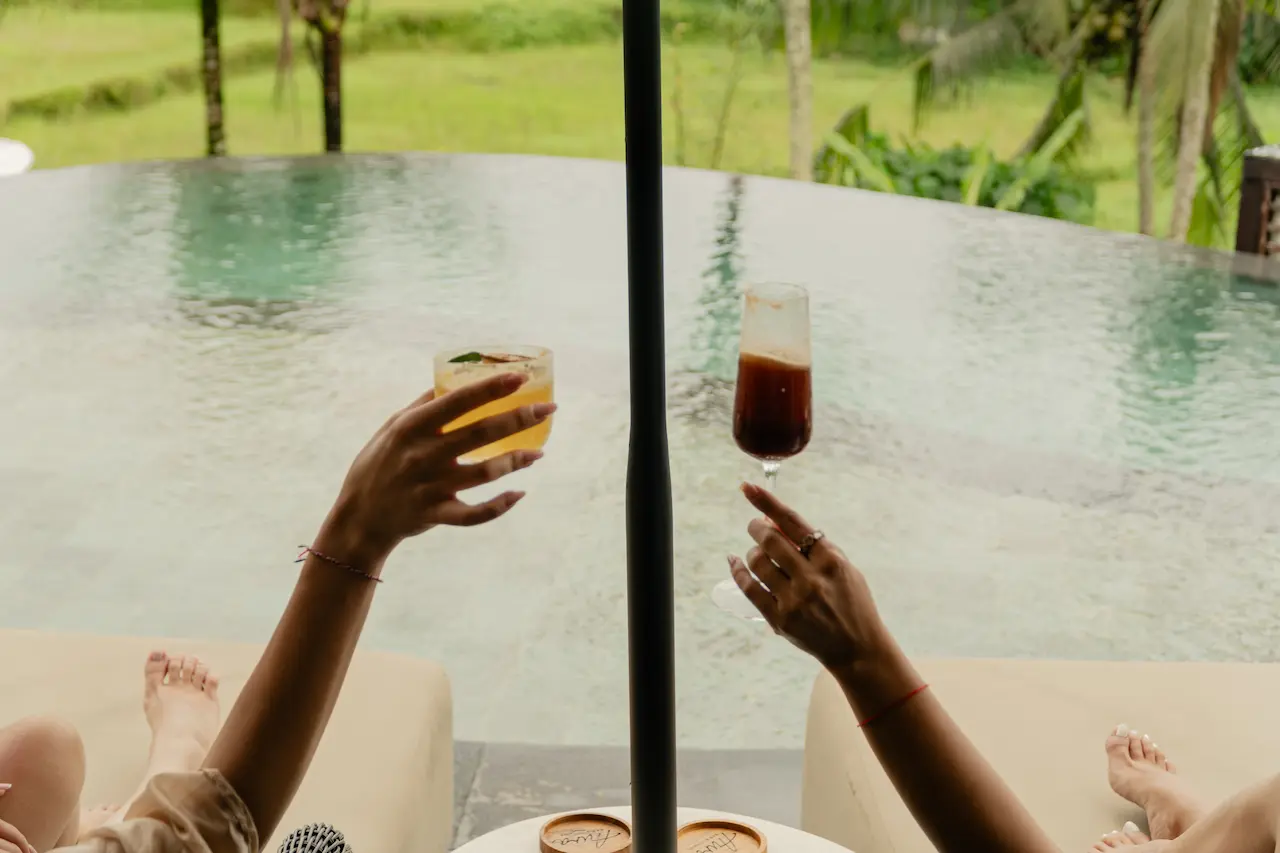 Aura Bar