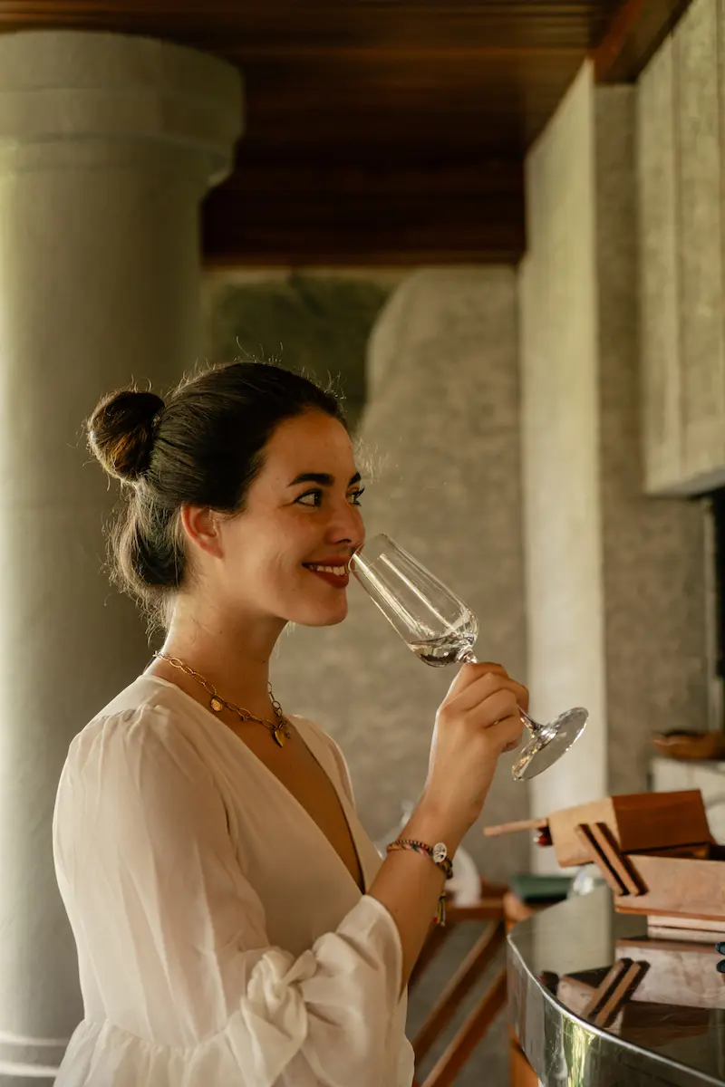 Aura Bar