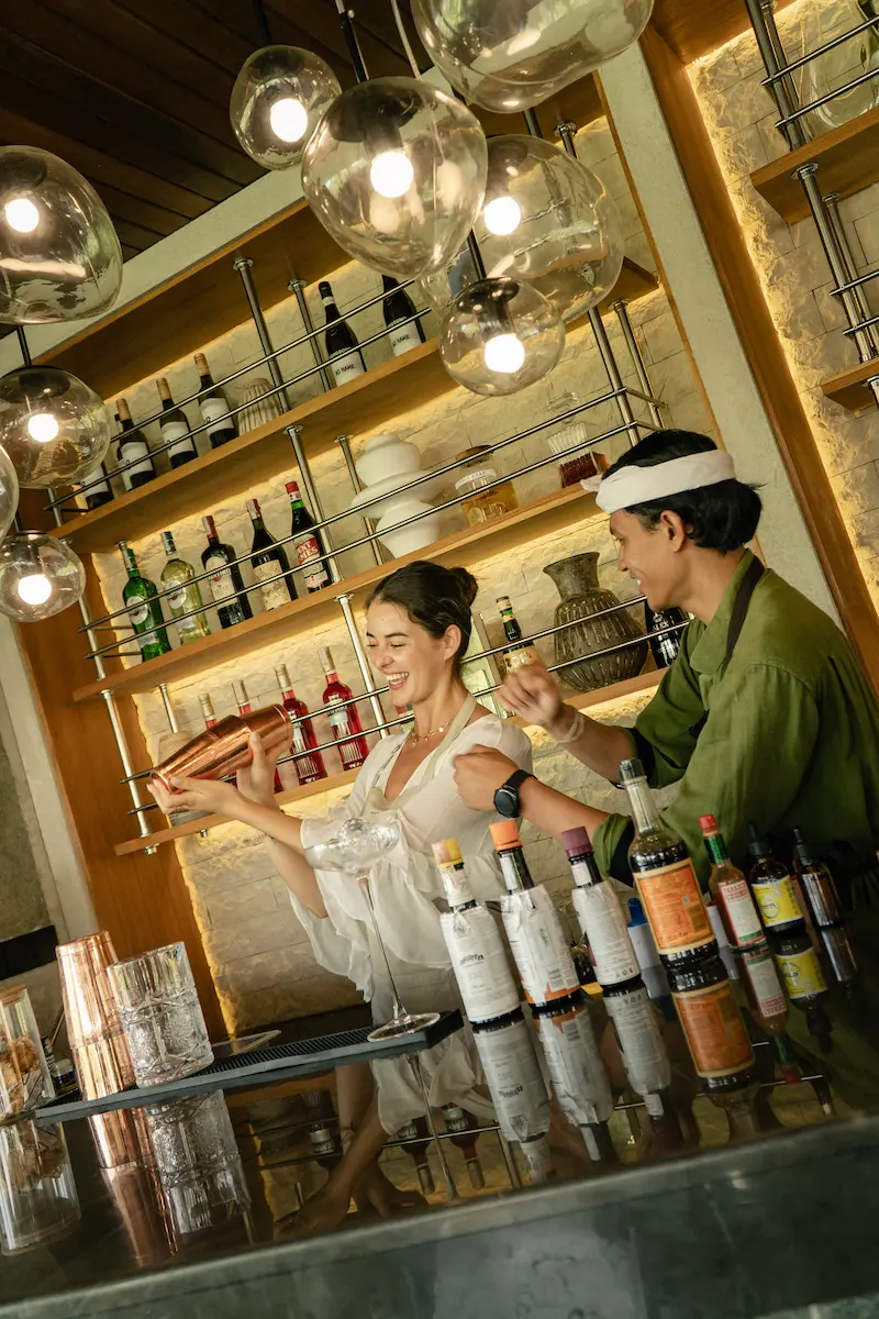 Aura Bar